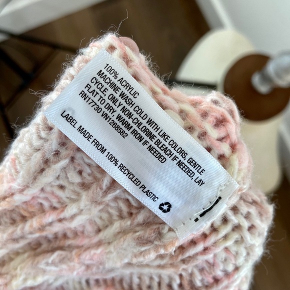 CYBER SALE🕊️wilde fable pastel color block knit crop sleeve rainbow sweater - Picture 5 of 6